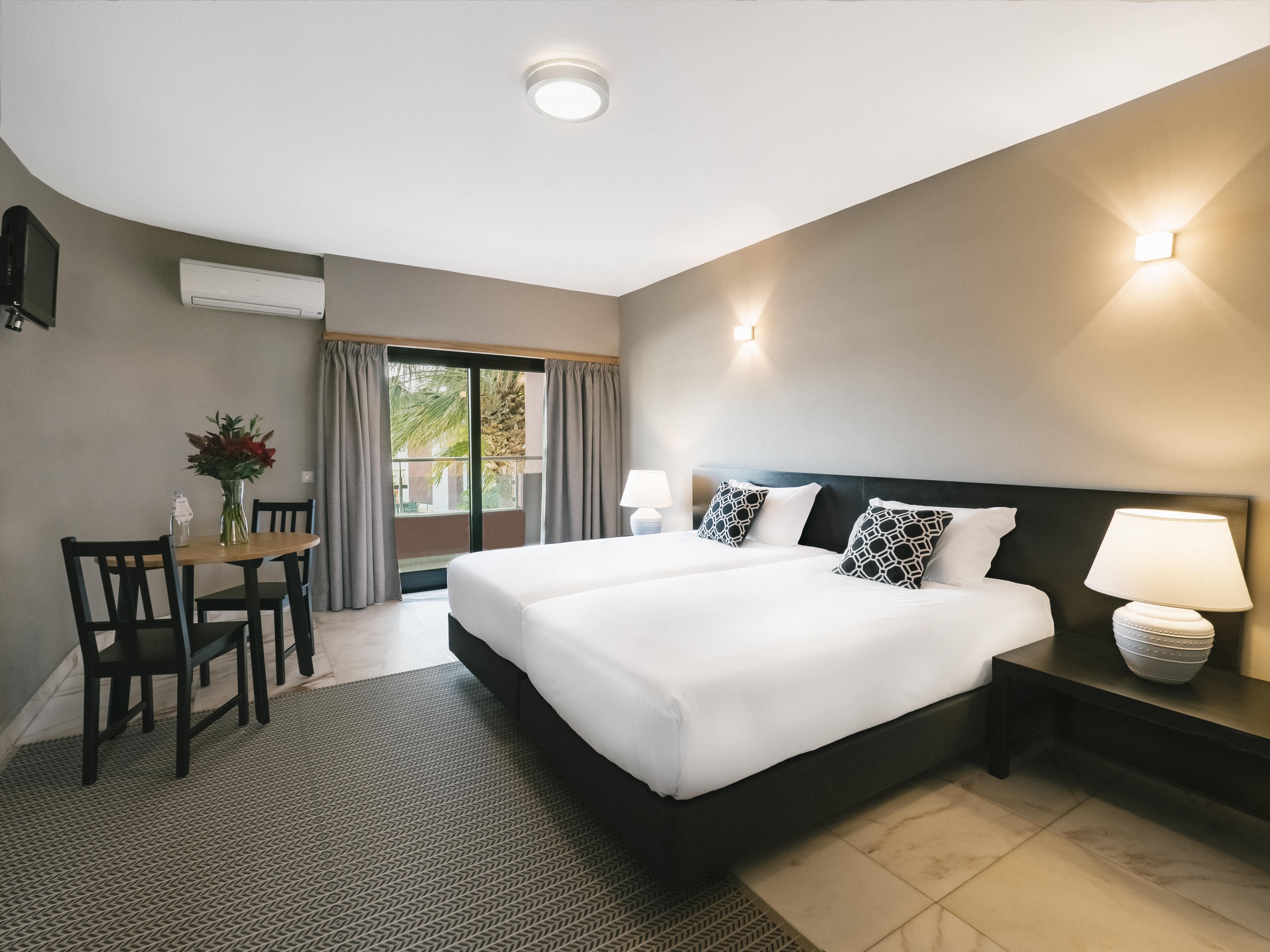 Topazio Vibe Beach Hotel & Apartments - Adults Friendly Albufeira Eksteriør bilde